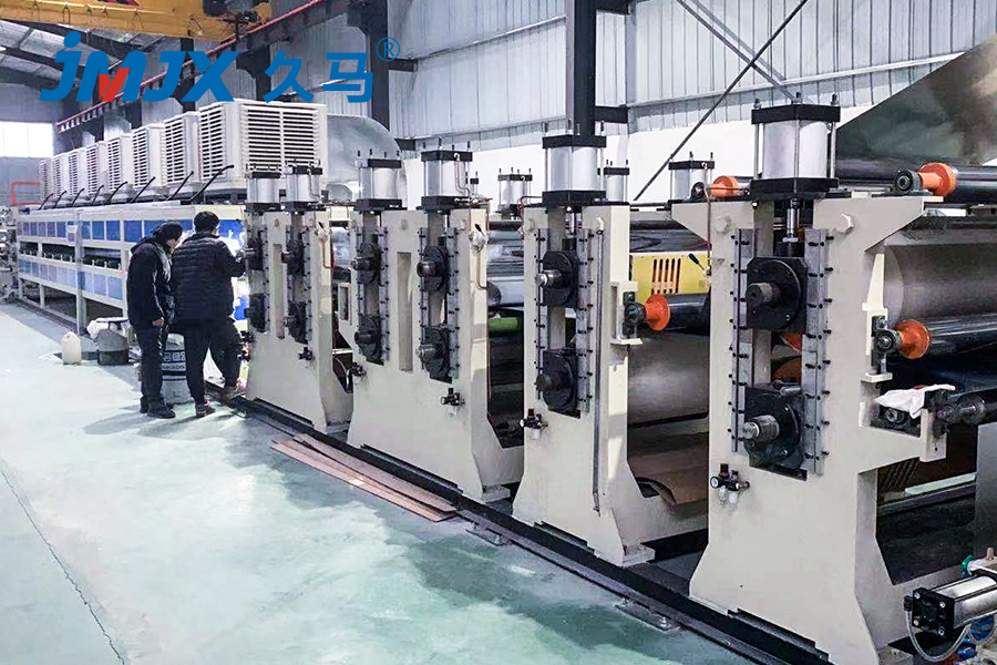 5-rolkowa linia produkcyjna ACP w wysokiej temperaturze klasy B1 5-rolkowa linia produkcyjna ACP w wysokiej temperaturze klasy B1